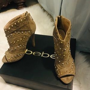 Bebe studs booty